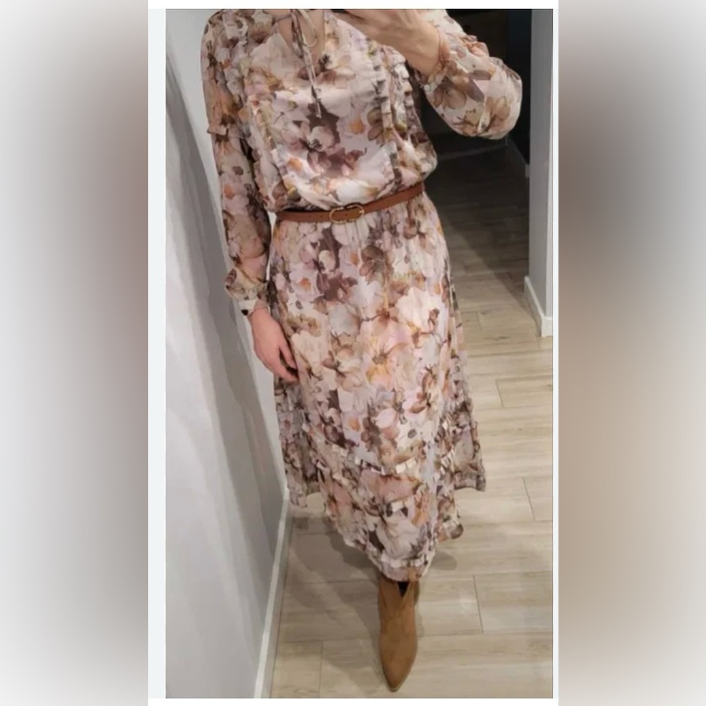Mohito collection dress.  Size 36 or 6.